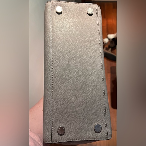 Micheal Kors Satchel | Dove Grey | Good Condition - Picture 4 of 6